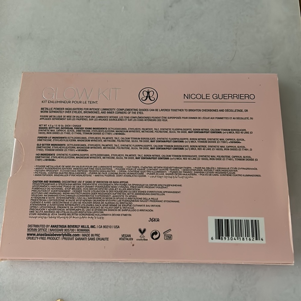ABH Nicole Guerriero Glow Kit - Picture 8 of 9